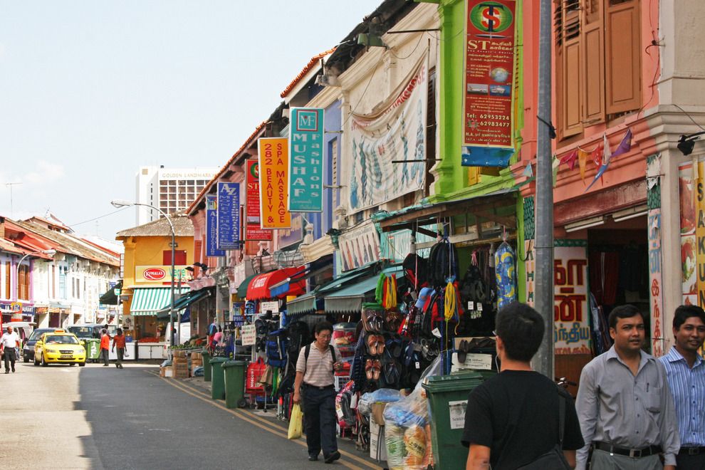 Belanja di Little India (Serangoon Road) Singapura