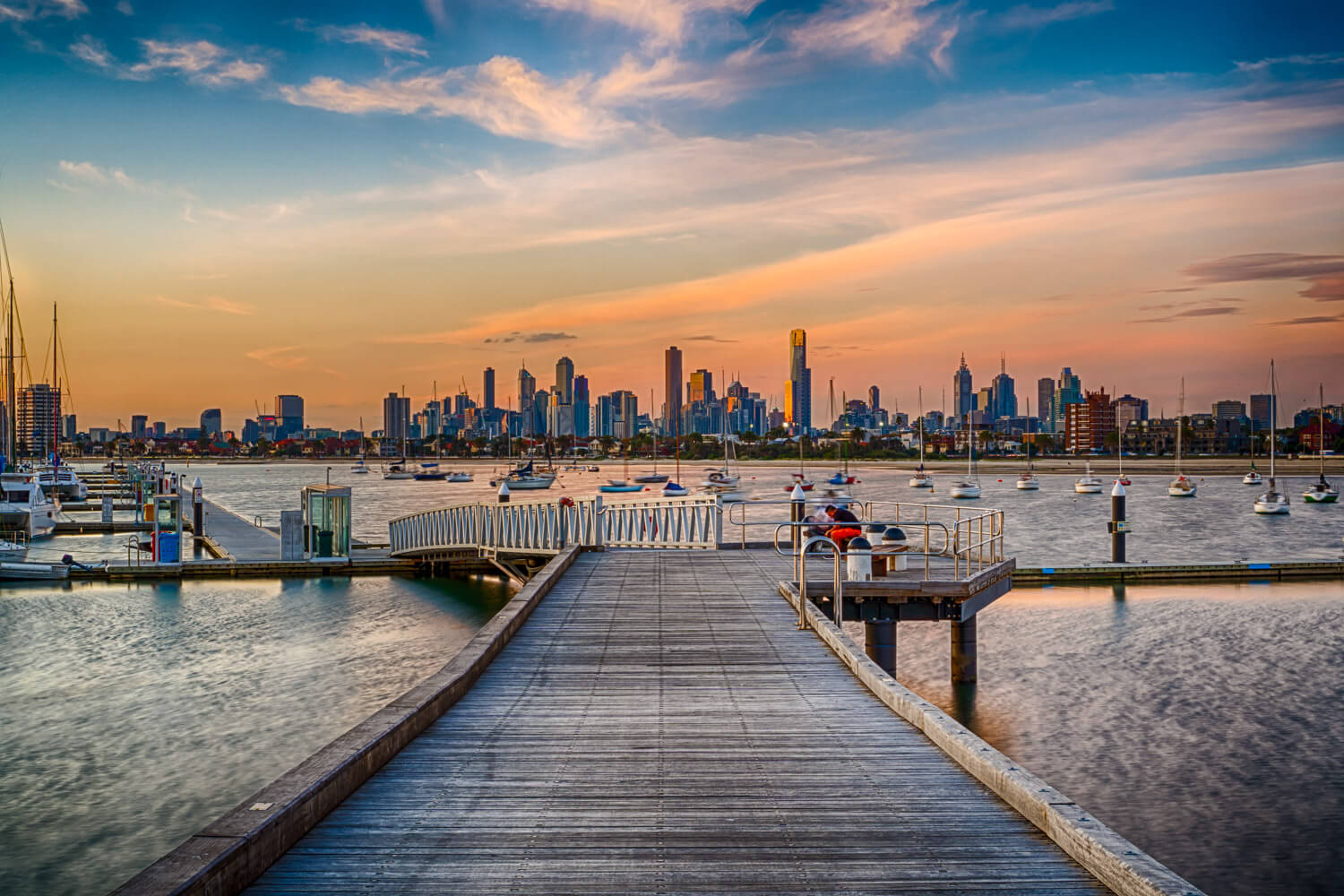 Tempat Wisata terbaik di Melbourne - Dermaga St Kilda Pier