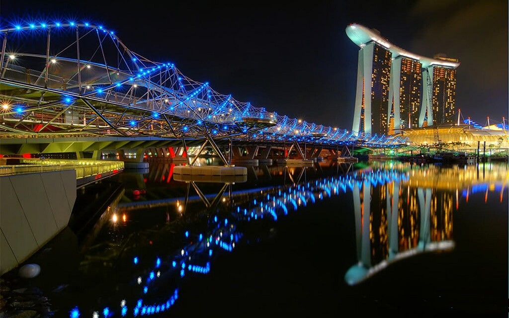 Helix Bridge - Gambar dan Foto Tempat Wisata Terbaik di Singapura