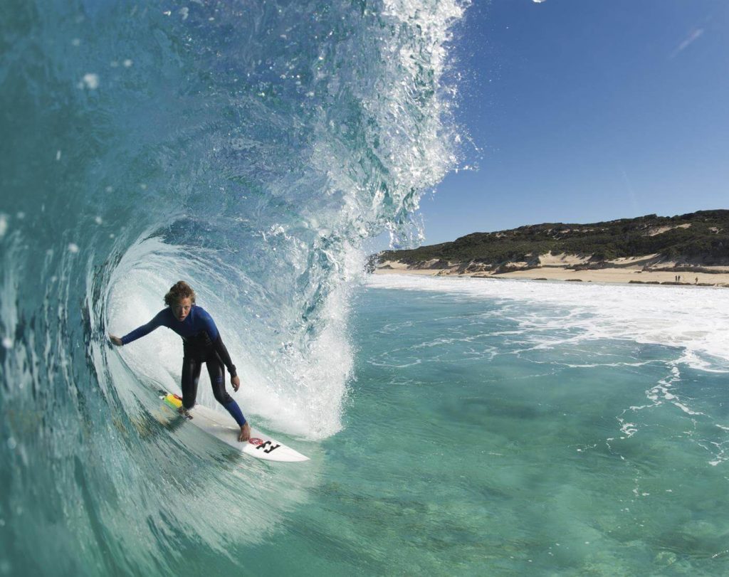 Tempat Wisata Terkenal di Perth - Surfing Western Australia - Selancar di Western Australia