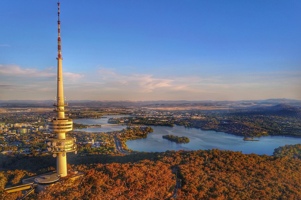 Telstra Tower - Tempat Wisata Terbaik di Canberra Australia