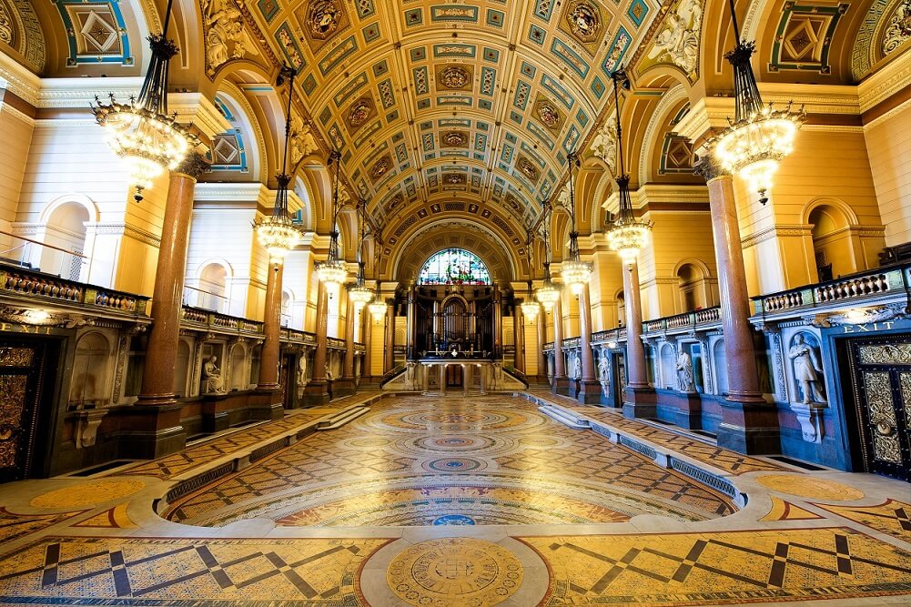 Top Tourist Attractions in Liverpool England - St George's Hall