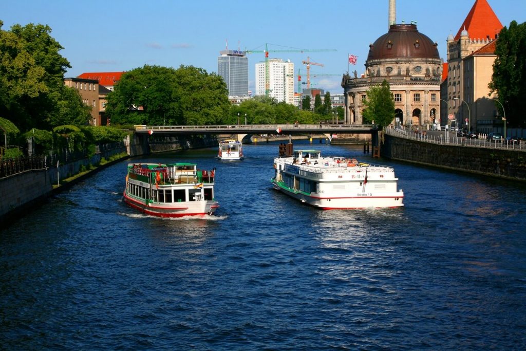 Tempat Wisata Terbaik di Berlin Jerman - Sungai Spree