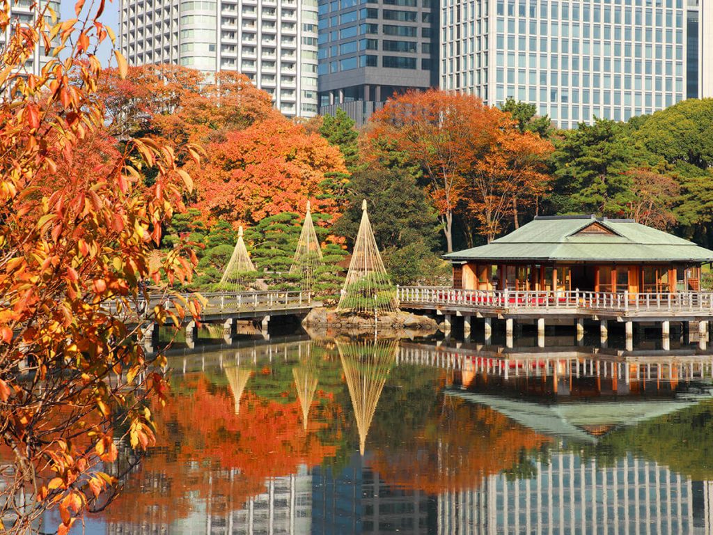 Famous Tourist Spots in Tokyo - Hama Rikyu Garden
