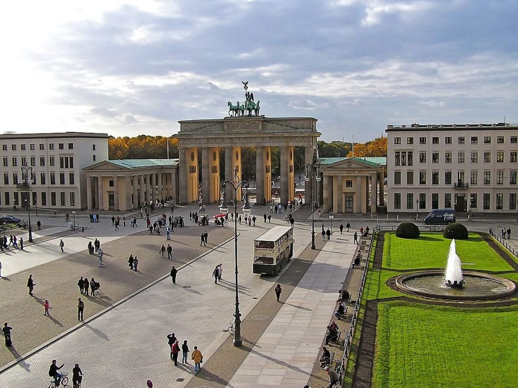 Tempat Wisata Terbaik di Berlin Jerman - Pariser Platz