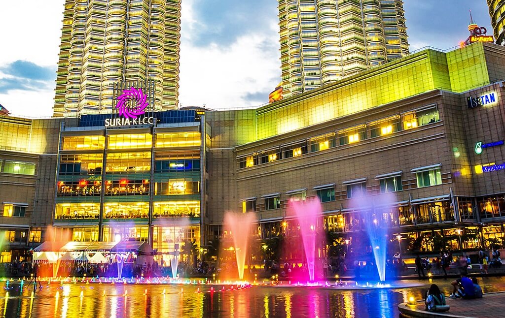 Suria KLCC - Gambar dan Foto Tempat Wisata Terbaik di Kuala Lumpur Malaysia