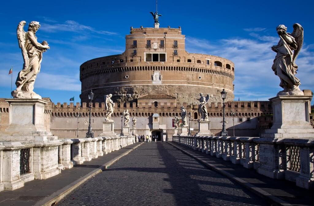 Castel Sant'Angelo - Gambar dan Foto Tempat Wisata Terkenal di Roma Italia