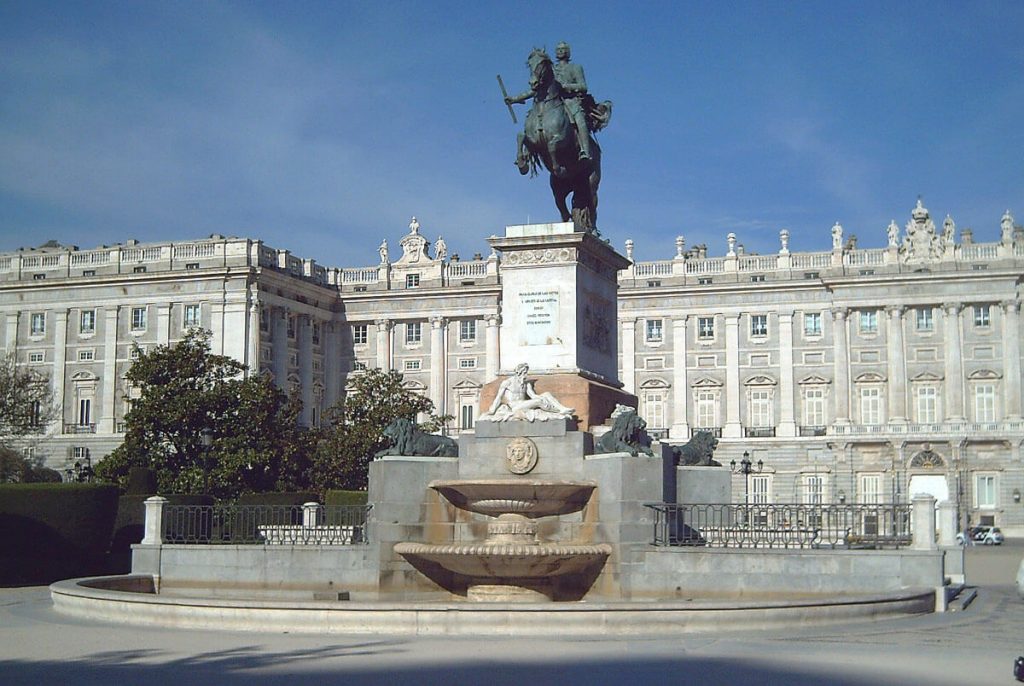 Plaza de Oriente - Top Tourist Attractions in Madrid Spain