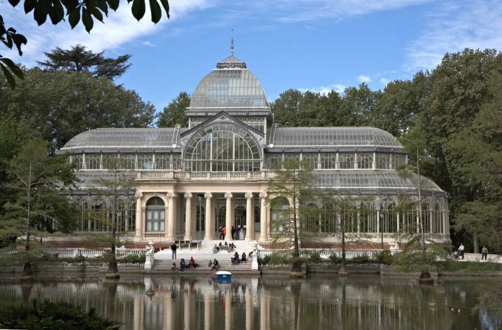 Palacio de Cristal - Tempat Wisata Terbaik di Madrid Spanyol