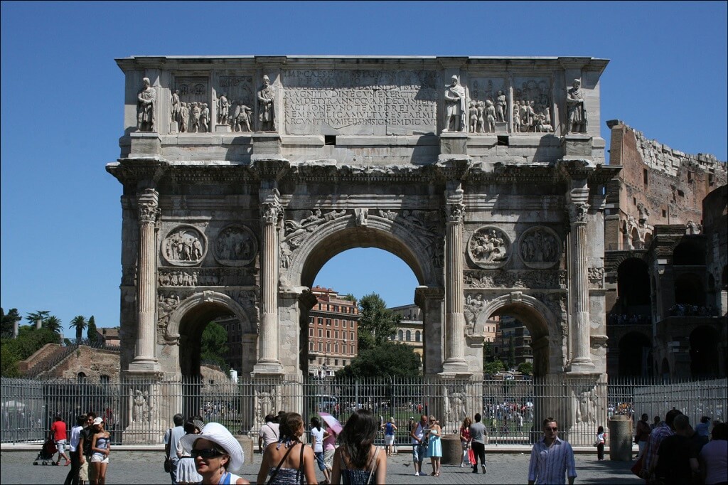 Arch of Constantine - Gambar dan Foto Tempat Wisata Terkenal di Roma Italia