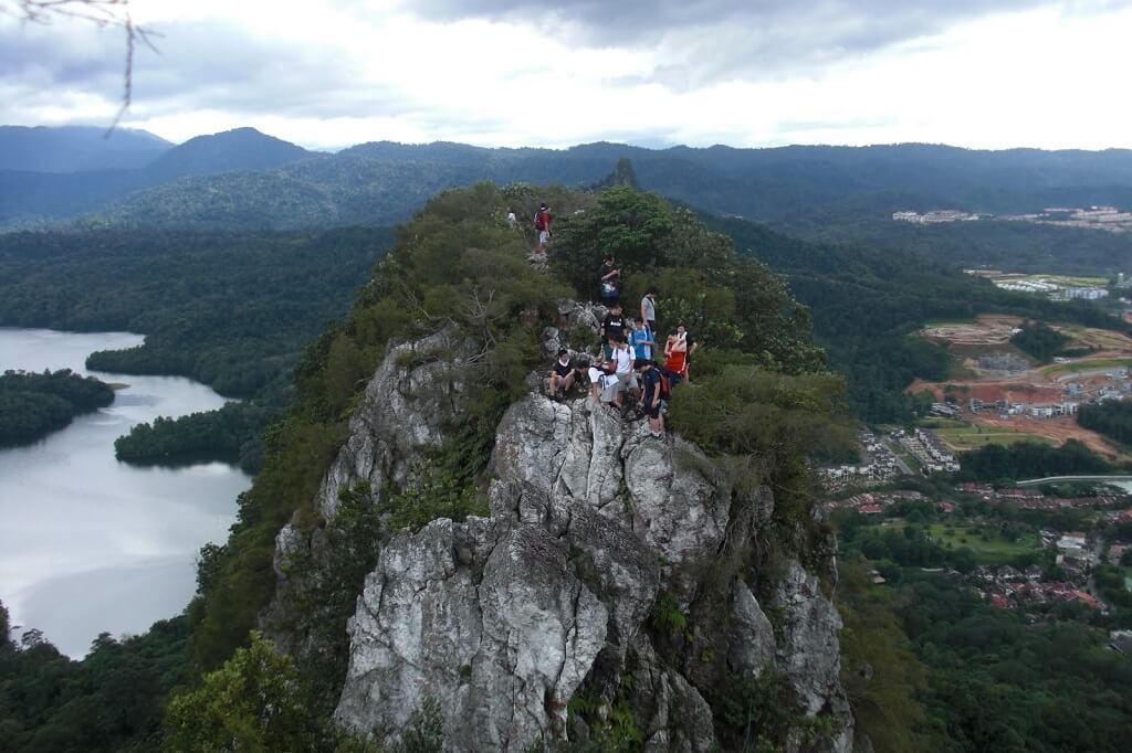 Bukit Tabur - Gambar dan Foto Tempat Wisata Terbaik di Kuala Lumpur Malaysia