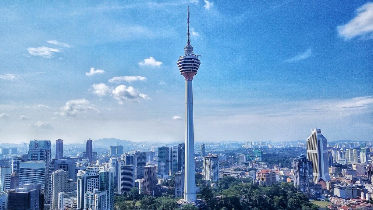 Menara Kuala Lumpur - Gambar dan Foto Tempat Wisata Terbaik di Kuala Lumpur Malaysia