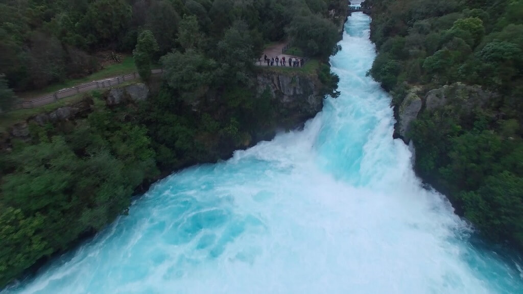 Huka Falls - Gambar Foto Tempat Wisata Favorit di Selandia Baru - New Zealand