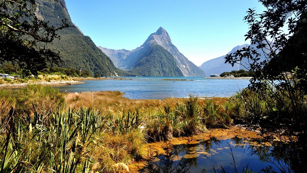 Fiordland National Park - Gambar Foto Tempat Wisata Favorit di Selandia Baru - New Zealand