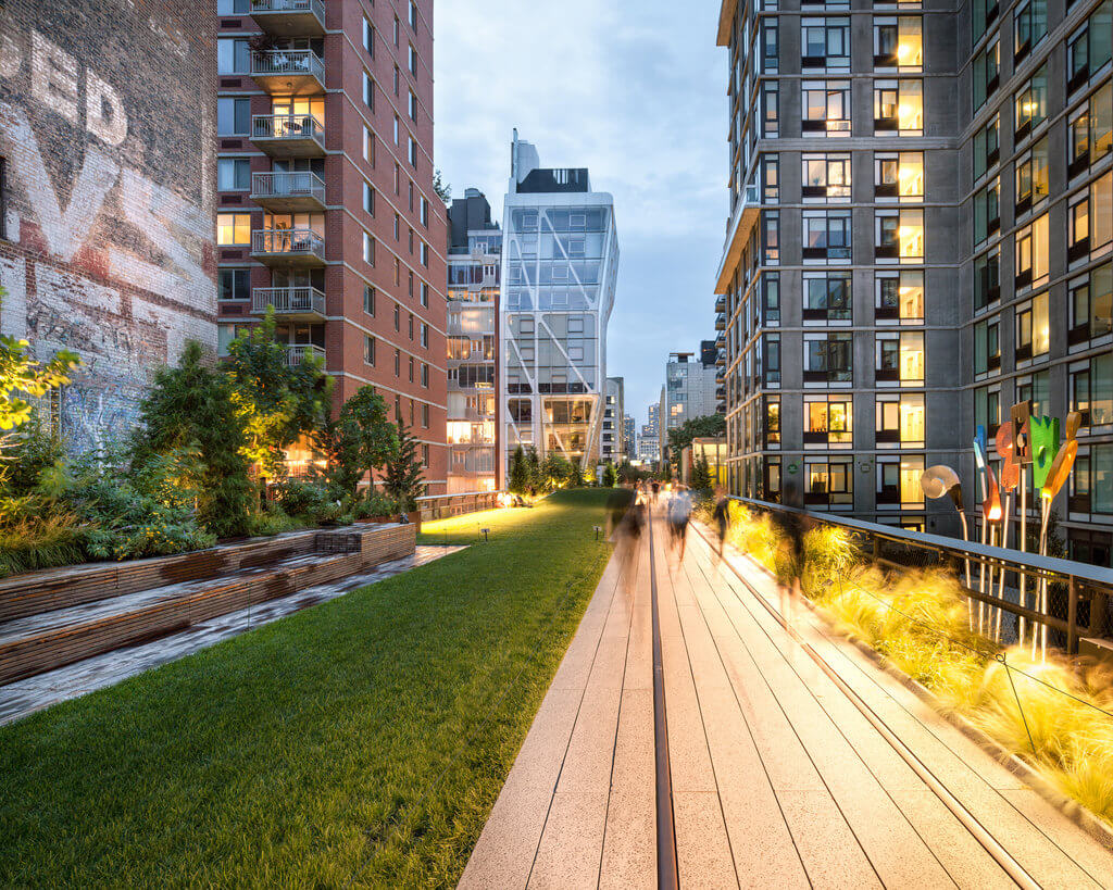 High Line - Gambar dan Foto Tempat Wisata Terbaik di New York USA