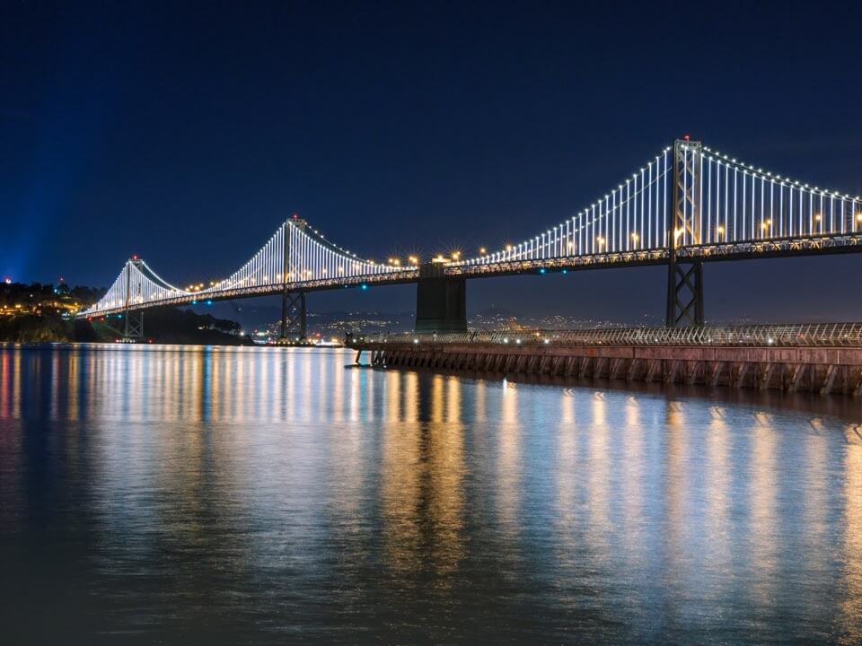 San Francisco-Oakland Bay Bridge - Gambar dan Foto Tempat Wisata Terbaik di San Fransisco USA