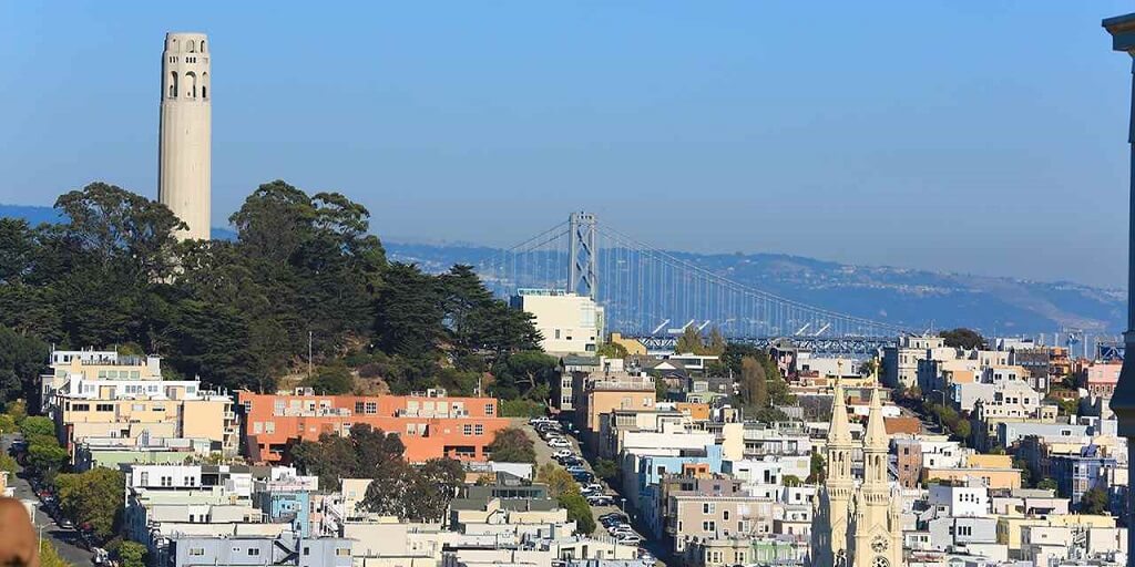 Coit Tower - Gambar dan Foto Tempat Wisata Terbaik di San Fransisco USA