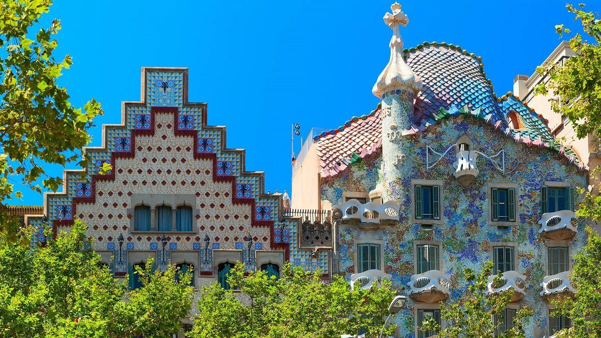 Casa Batlló - Gambar Foto Tempat Wisata Terbaik di Barcelona Spanyol