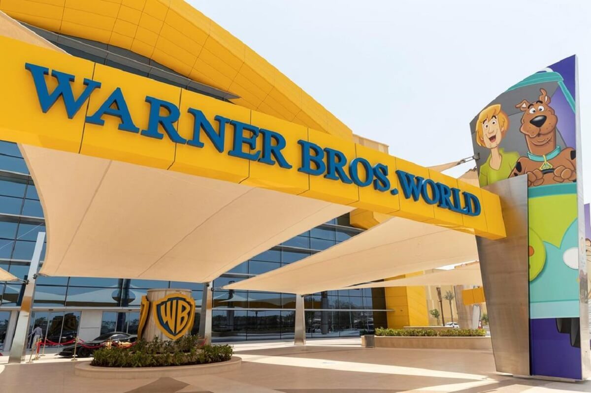 Warner Bros World Abu Dhabi - Gambar Foto Tempat Wisata Terbaik di Abu Dhabi
