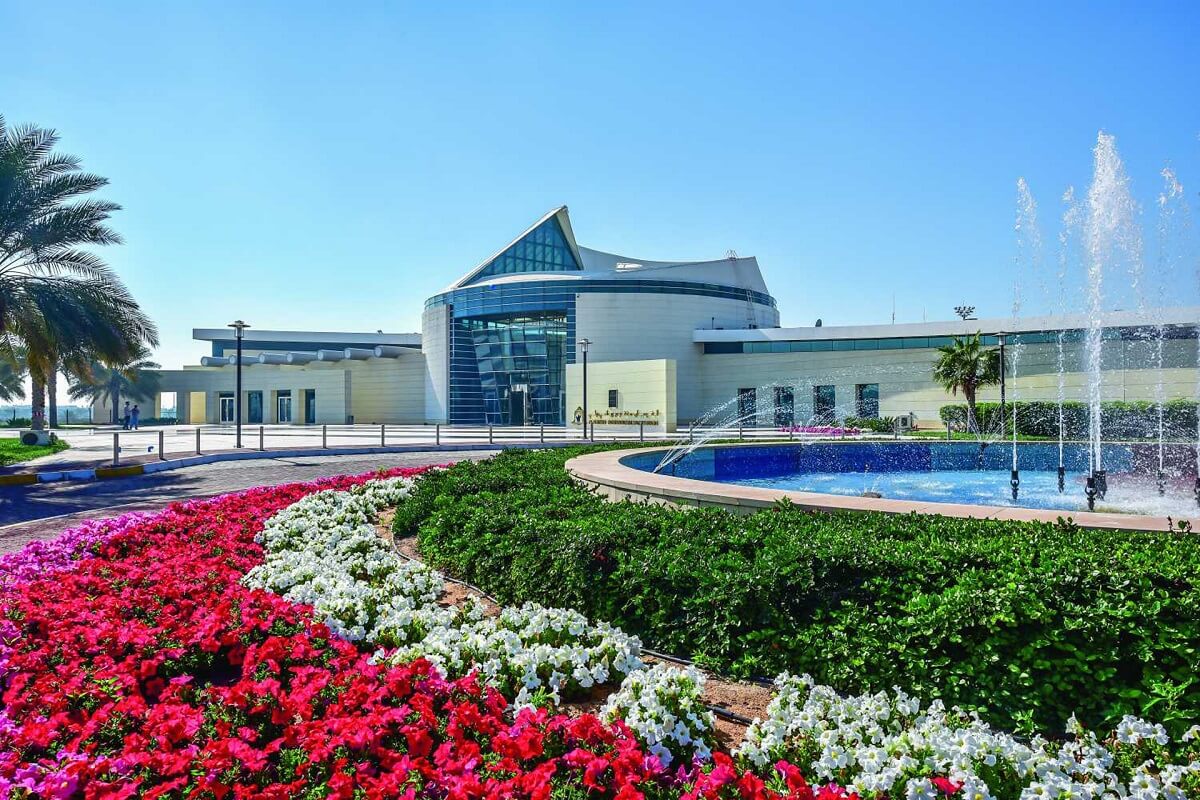 Al Forsan International Sports Resort - Gambar Foto Tempat Wisata Terbaik di Abu Dhabi