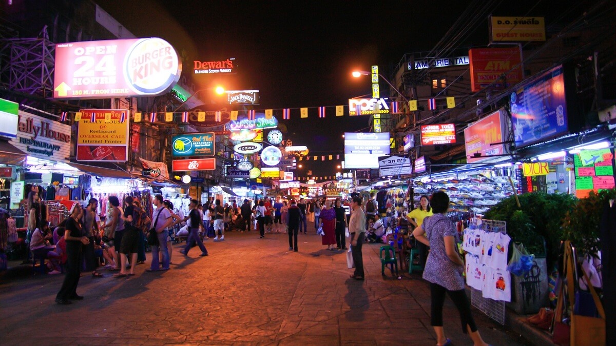 Khaosan Road - Gambar Foto Tempat Wisata Terkenal di Bangkok Thailand