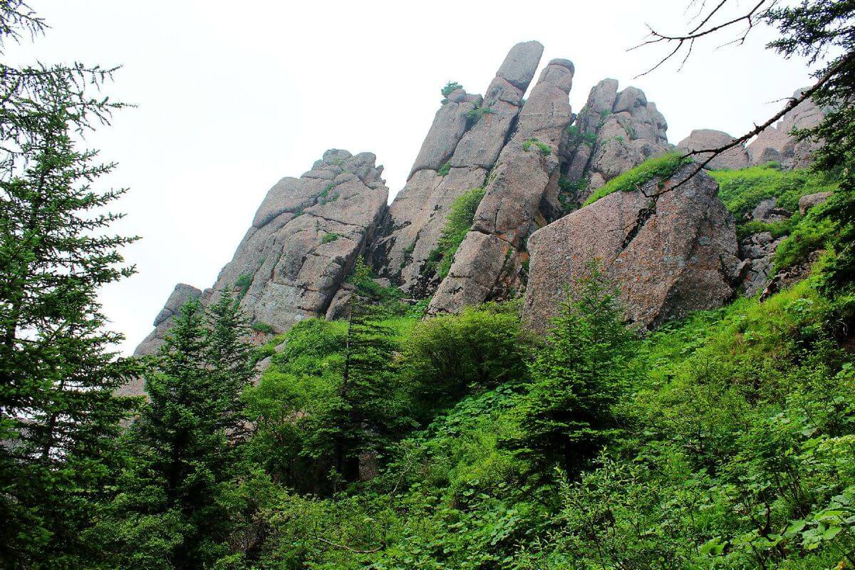 Wuzhi Mountain - Gambar Foto Tempat Wisata Terkenal di Hainan China