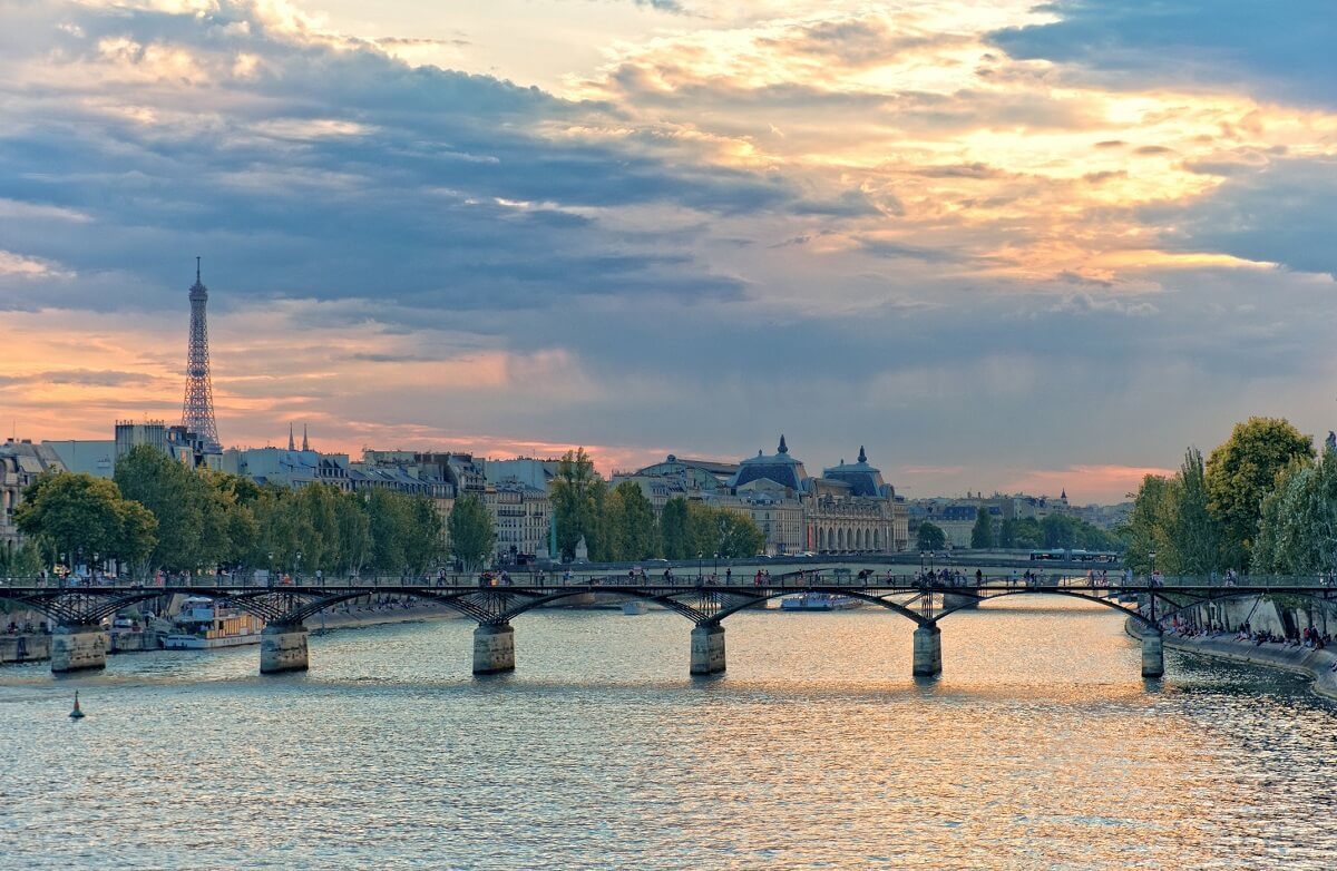 Pont des Arts - Gambar Foto Tempat Wisata Terkenal di Paris Perancis