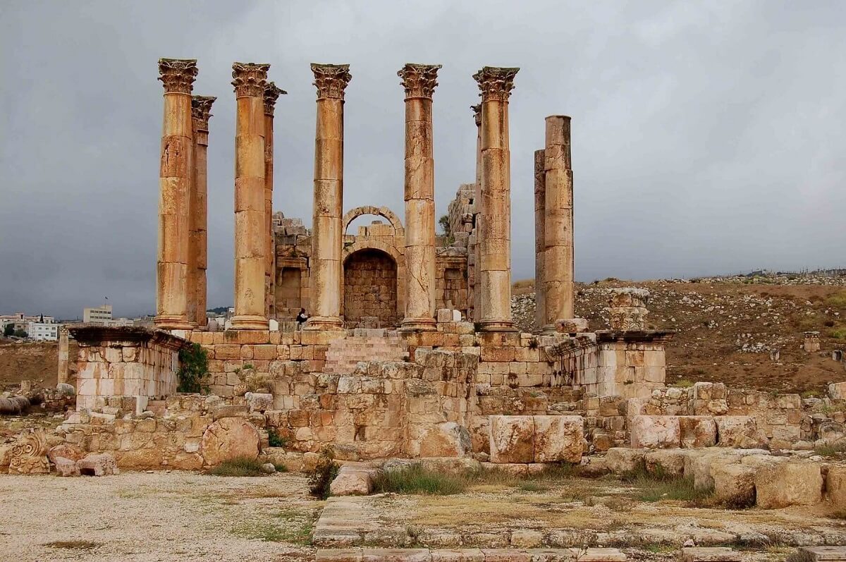Temple of Artemis - Gambar Foto Tempat Wisata Terkenal dan Favorit di Turki