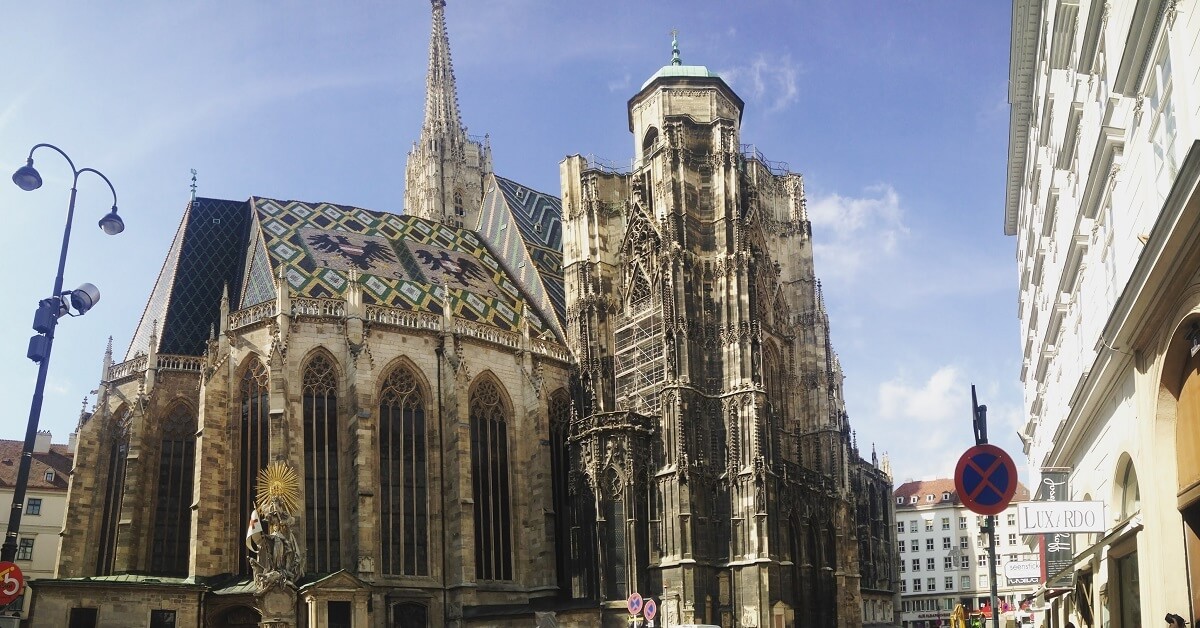 Katedral St. Stephen - Gambar Foto Tempat Wisata Terkenal di Austria