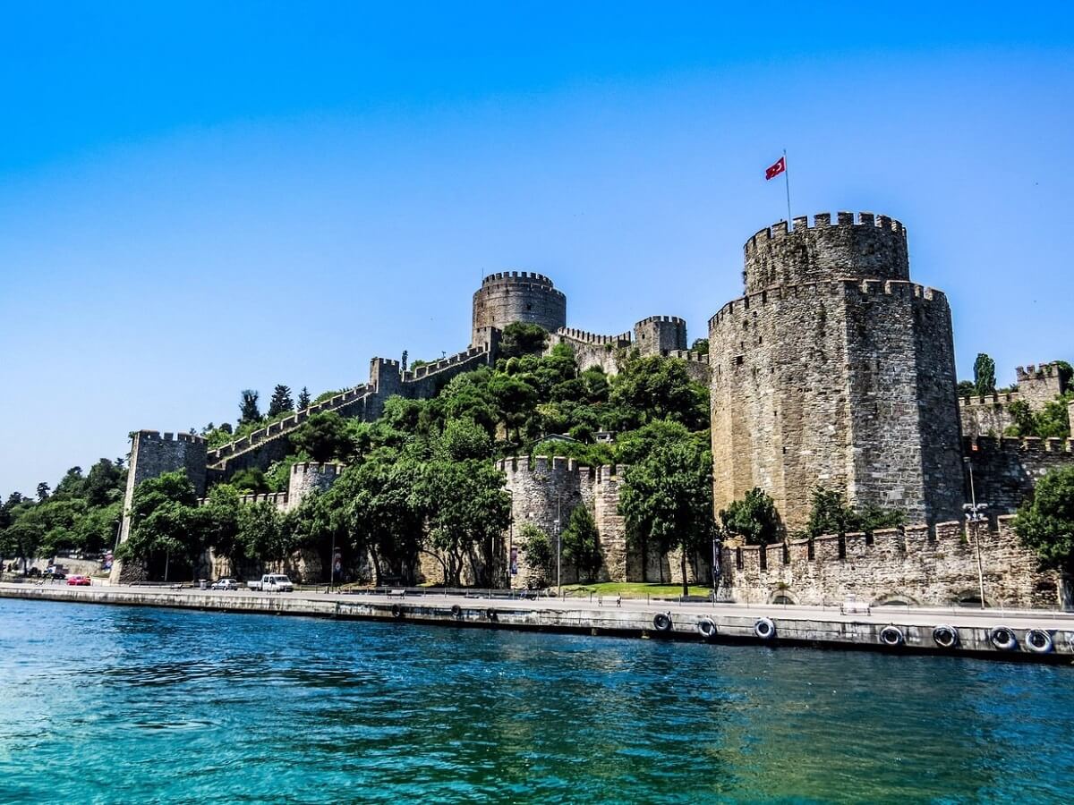 Rumelihisarı - Gambar Foto Tempat Wisata Terkenal dan Favorit di Turki