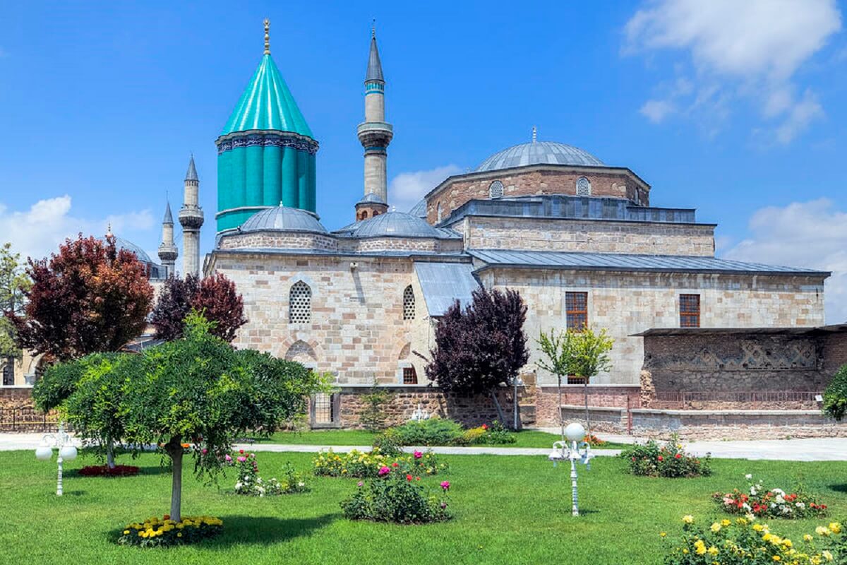 Mevlana Museum - Gambar Foto Tempat Wisata Terkenal dan Favorit di Turki
