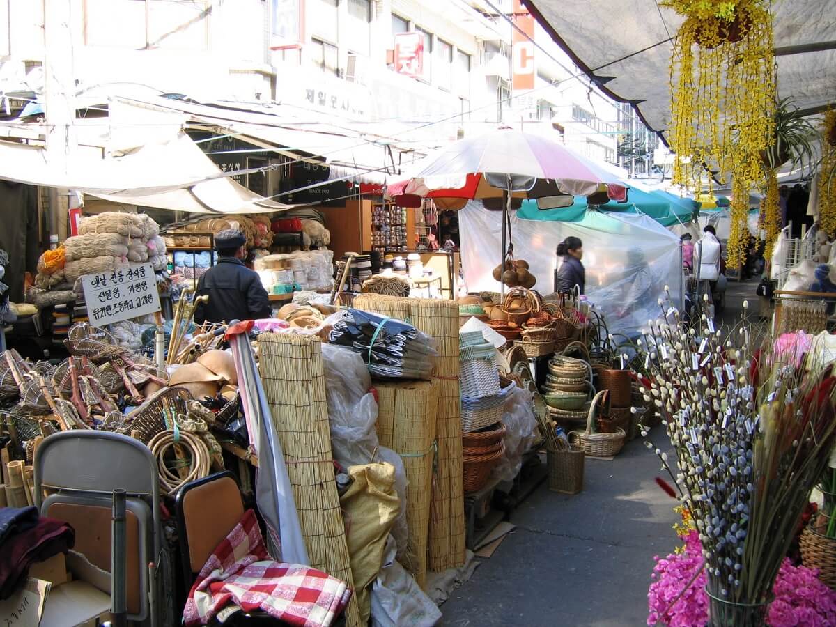 Seomun Market - Gambar Foto Tempat Wisata Terkenal di Daegu Korea Selatan