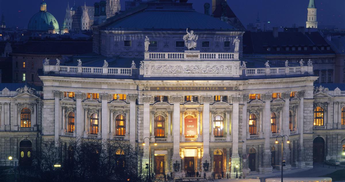 Burgtheater - Gambar Foto Tempat Wisata Terkenal di Vienna Austria