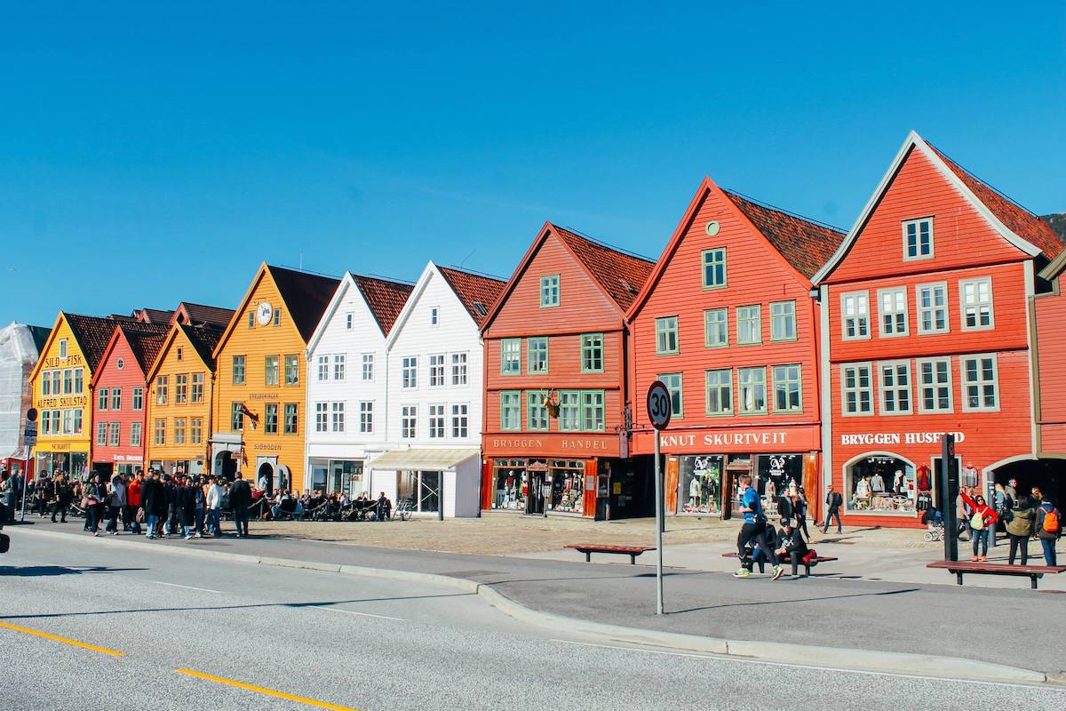 Bryggen - Gambar Foto Tempat Wisata Terkenal di Norwegia