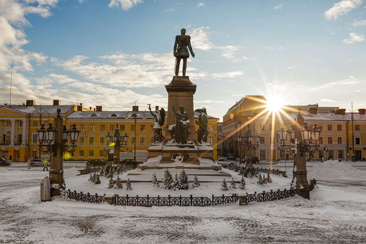Senate Square - Gambar Foto Tempat Wisata Terkenal di Finlandia