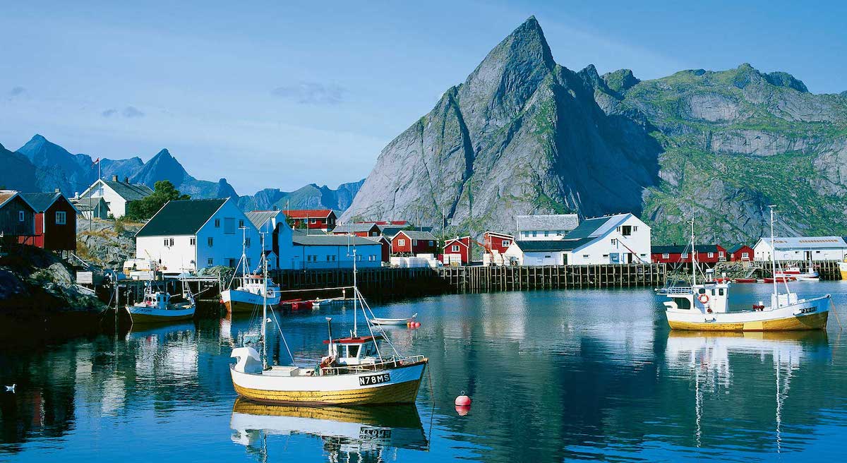 Lofoten - Gambar Foto Tempat Wisata Terkenal di Norwegia