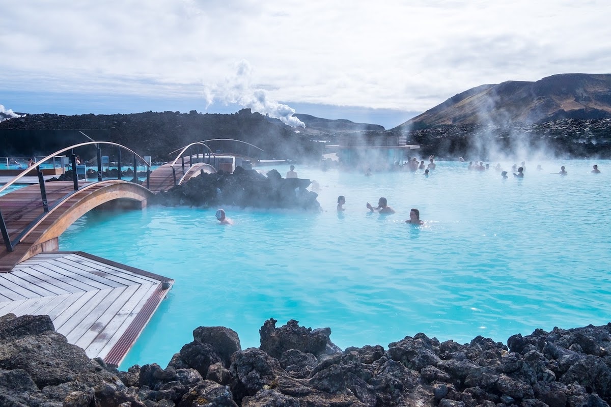 Resort Spa - Blue Lagoon - Tempat Wisata Terkenal dan Favorit di Islandia
