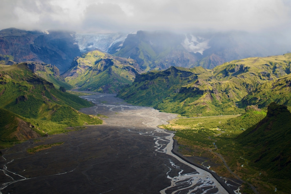 Thórsmörk - Tempat Wisata Terkenal dan Favorit di Islandia