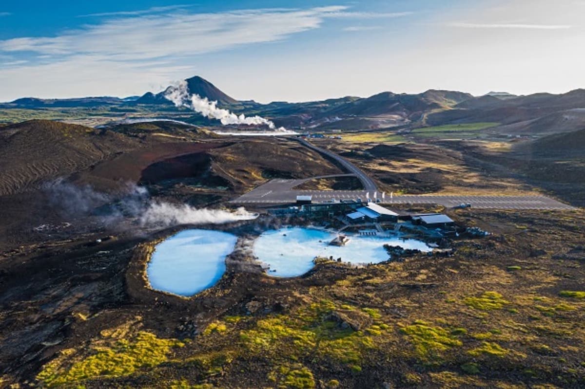 Mývatn Nature Baths - Tempat Wisata Terkenal dan Favorit di Islandia