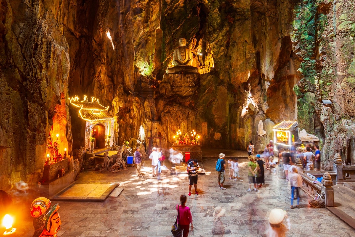 The Marble Mountains - Tempat Wisata Terkenal dan Favorit di Vietnam