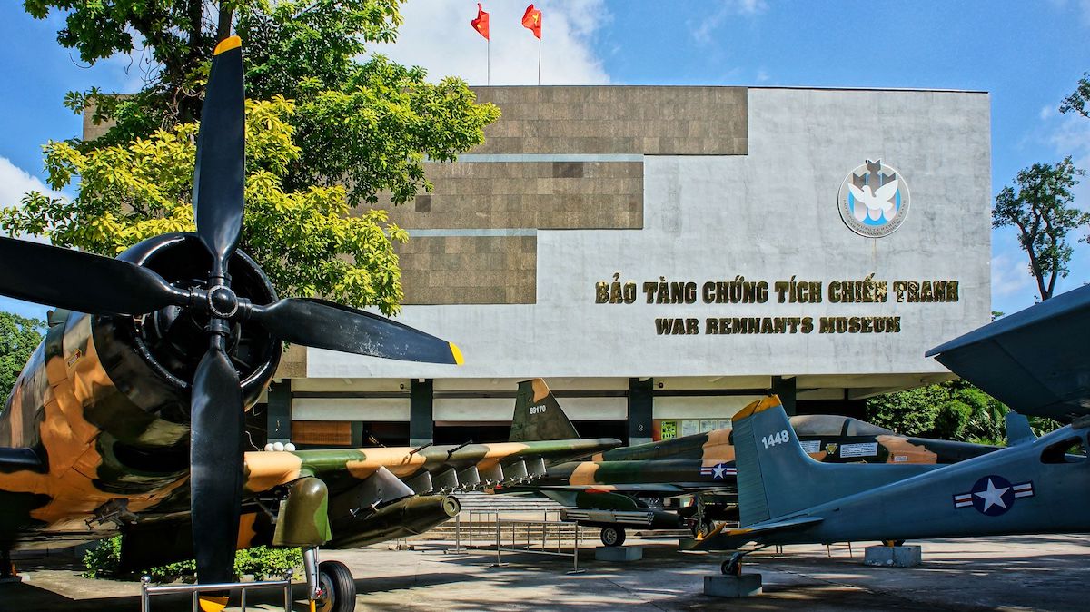 War Remnants Museum - Tempat Wisata Terkenal dan Favorit di Vietnam