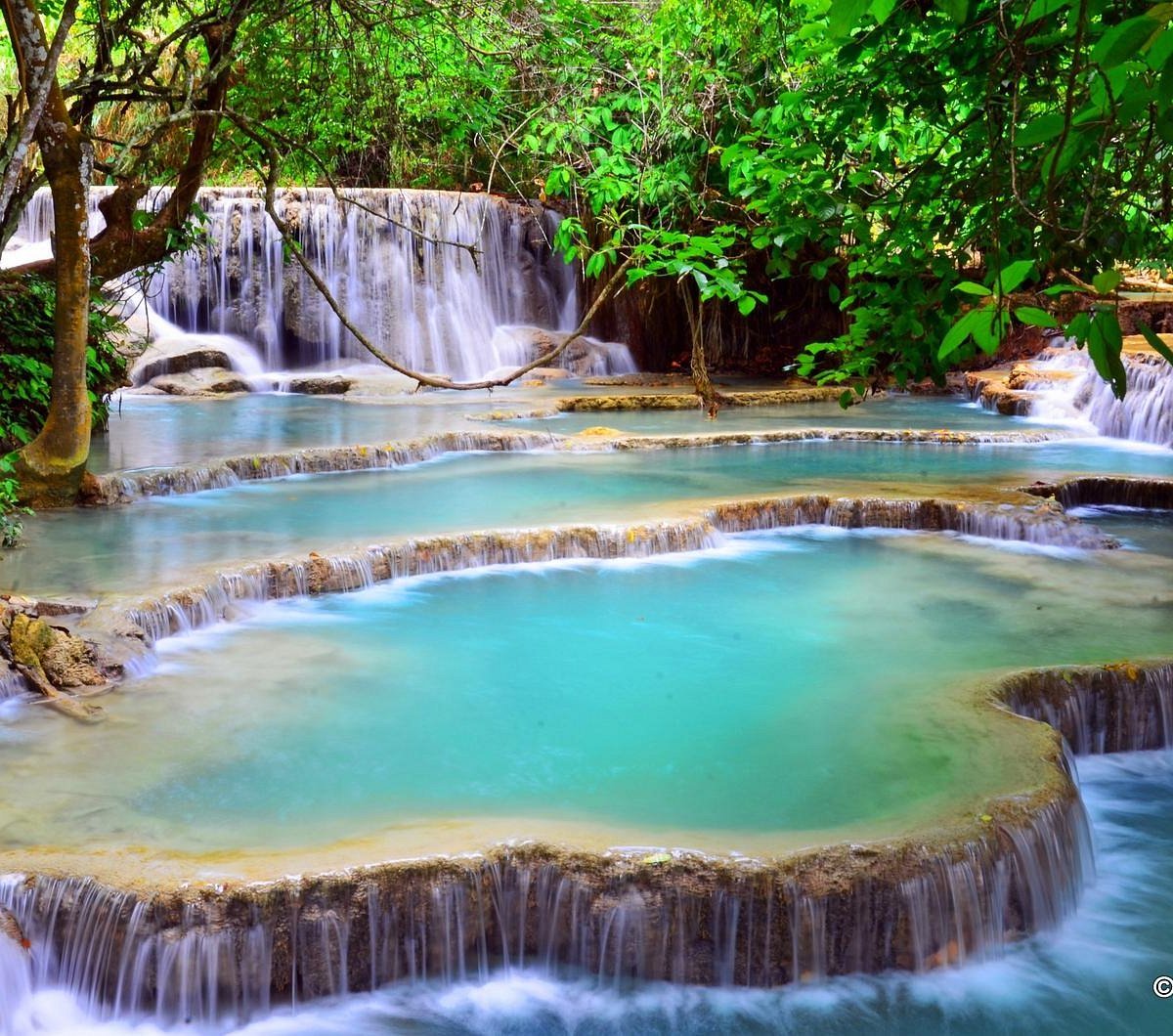 Kuang Si Waterfall - Tempat Wisata Favorit dan Terkenal di Laos