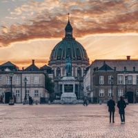 Amalienborg - Tempat Wisata Terkenal dan Favorit di Denmark