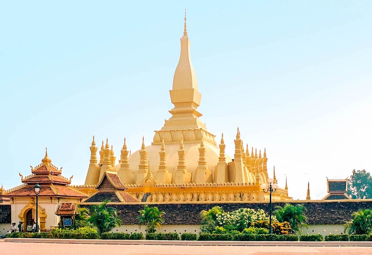 Pha That Luang - Tempat Wisata Favorit dan Terkenal di Laos