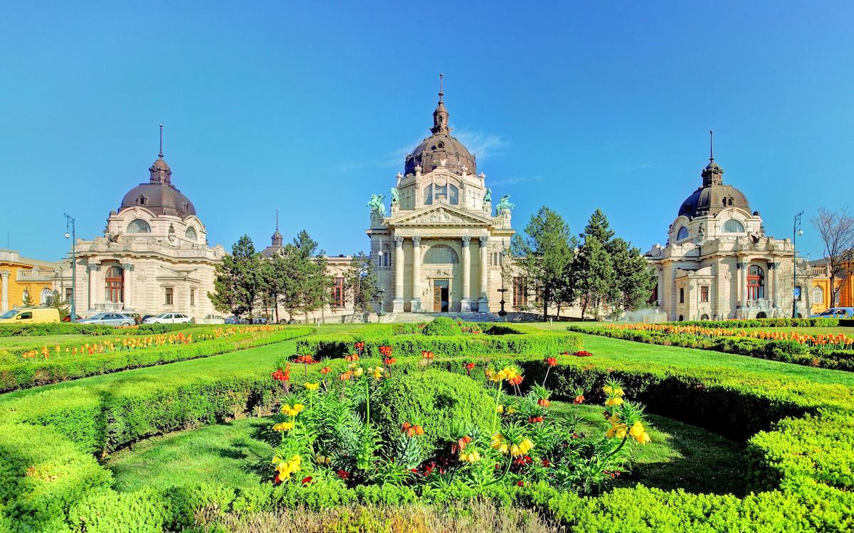 City Park Budapest - Tempat Wisata Favorit dan Terkenal di Budapest