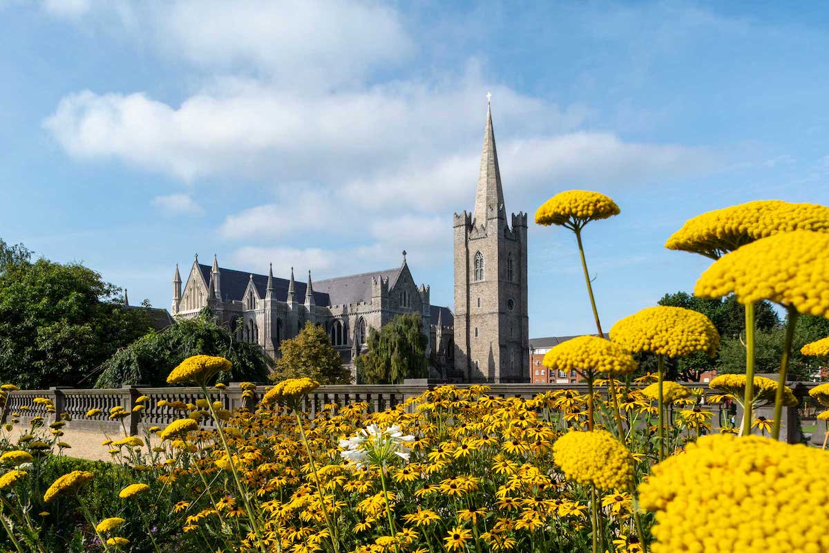 St Patrick's Cathedral - Tempat Wisata Favorit dan Terkenal di Irlandia