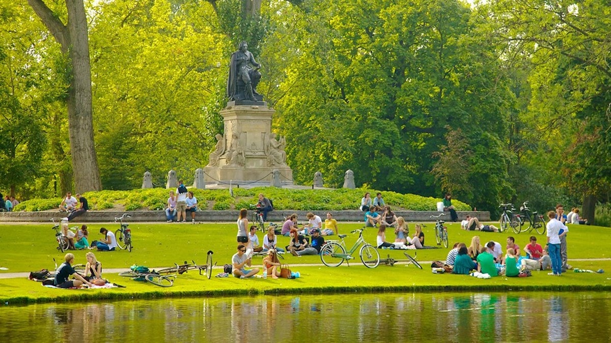Vondel Park - Tempat Wisata Favorit dan Terkenal di Amsterdam