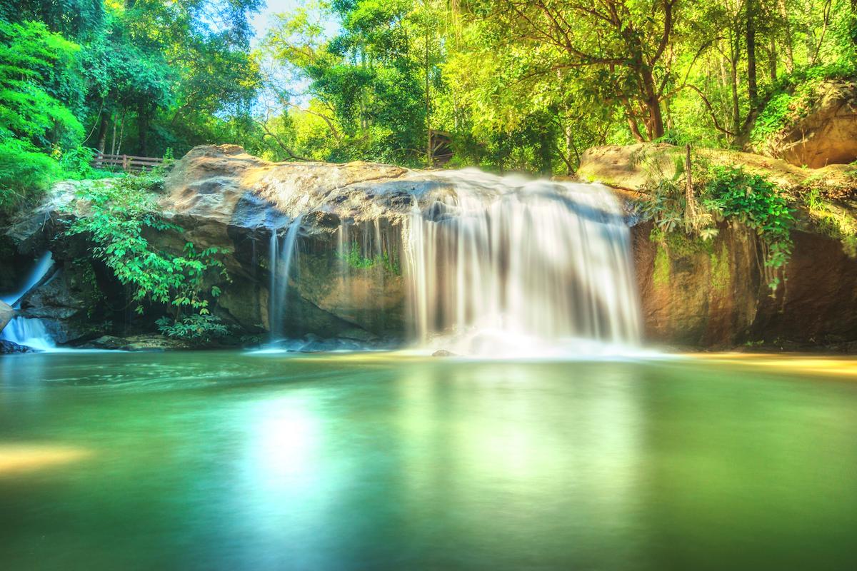 Mae Sa Waterfall - Tempat Wisata Favorit dan Terkenal di Chiang Mai Thailand