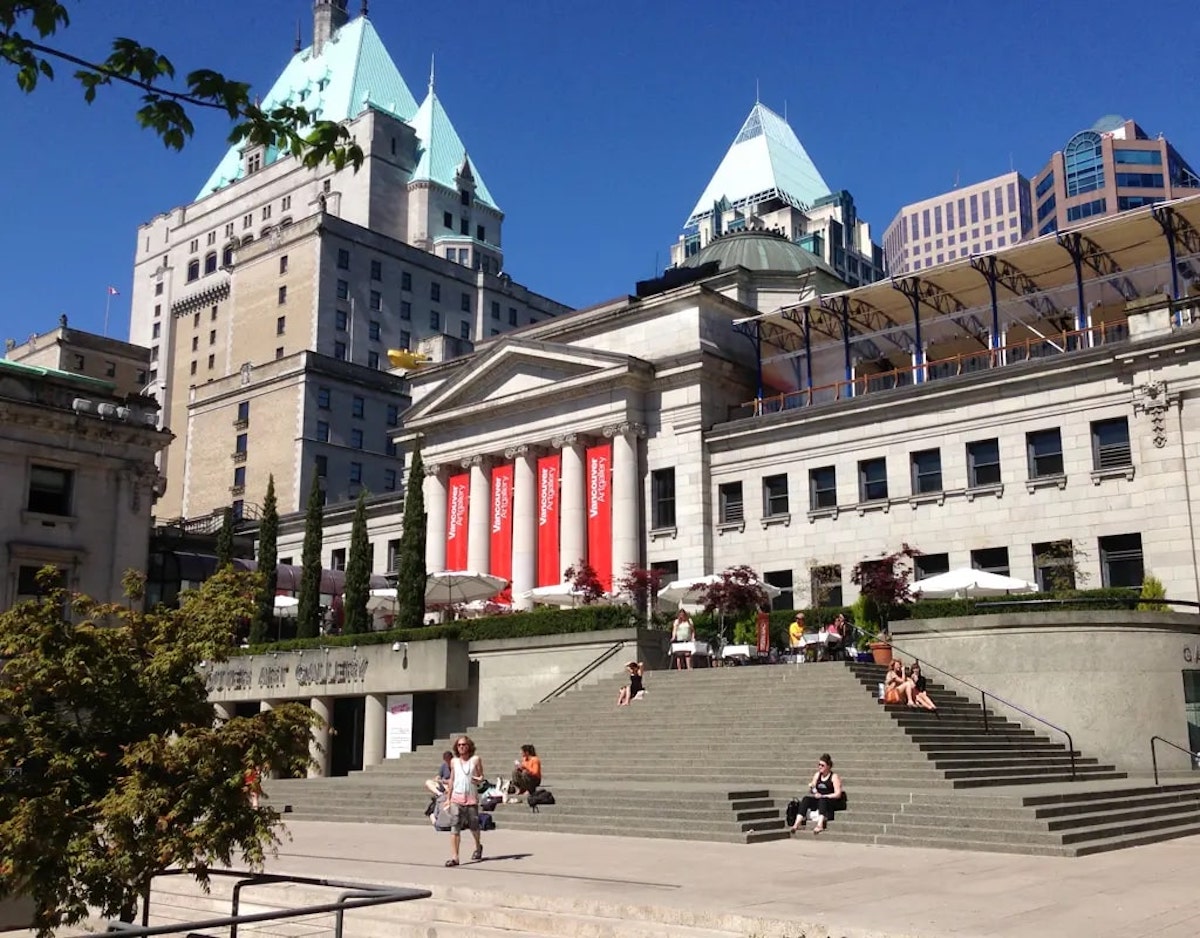 Vancouver Art Gallery - Tempat Wisata Favorit dan Terkenal di Vancouver