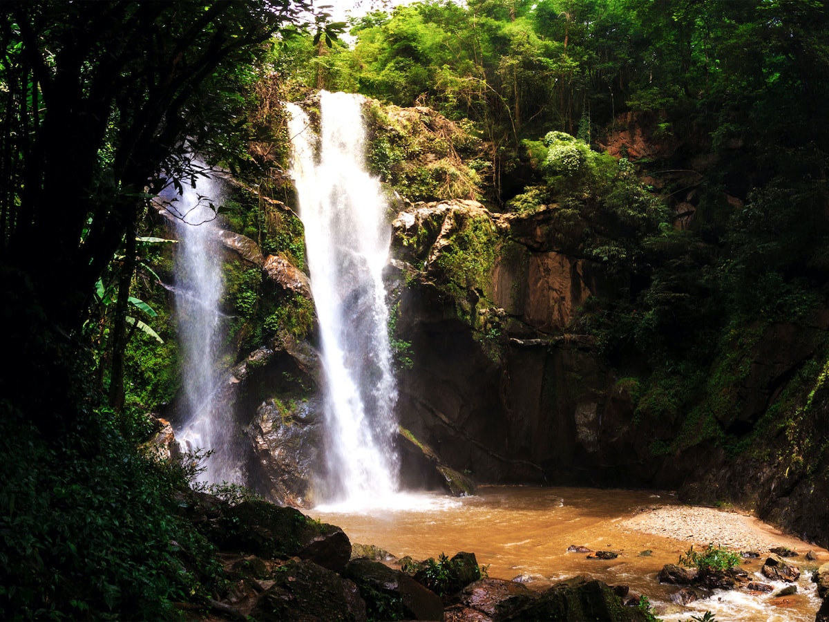 Doi Suthep-Pui National Park - Tempat Wisata Favorit dan Terkenal di Chiang Mai Thailand